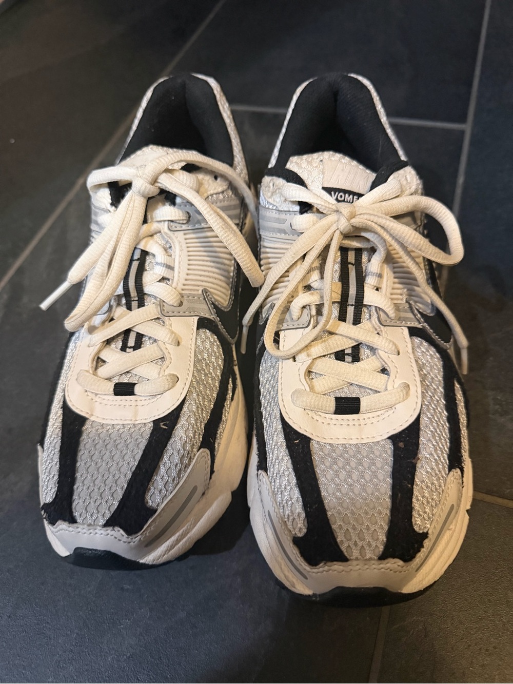 Women’s Nike Vomero Size 9